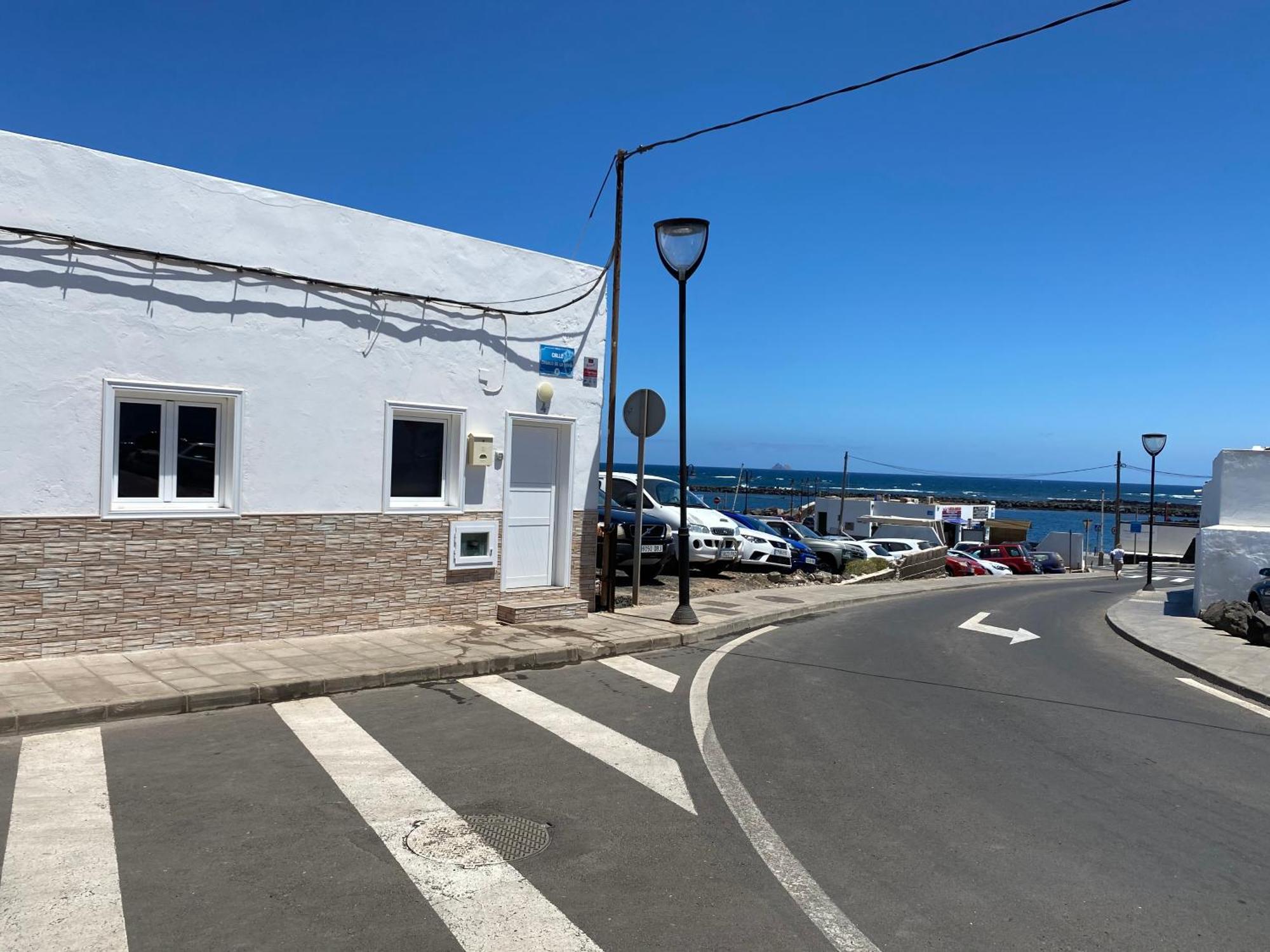 Mirador Del Muelle House Hostel Órzola Exterior photo